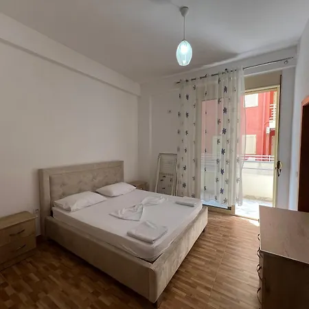 Ameti - Ground Floor Comfort - Spacious & Modern