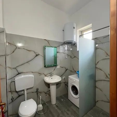 Apartamento Ameti - Ground Floor Comfort - Spacious & Modern