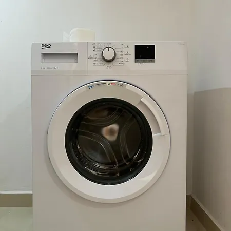 Ground Floor Comfort - Spacious & Modern Orikum