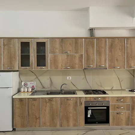 Apartment Ground Floor Comfort - Spacious & Modern *