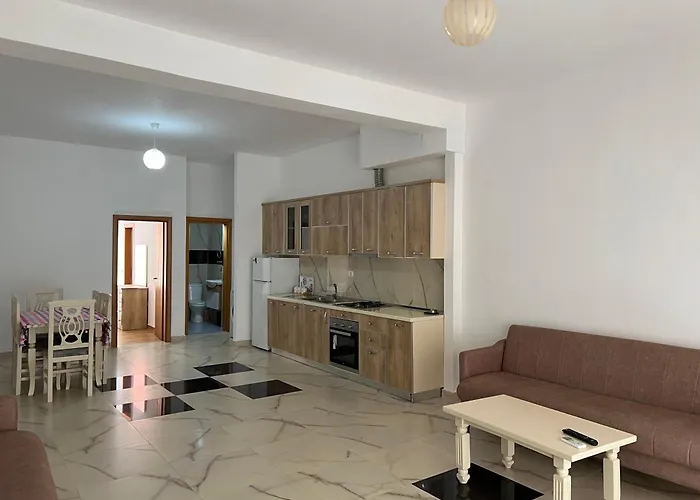 Apartment Ground Floor Comfort - Spacious & Modern *