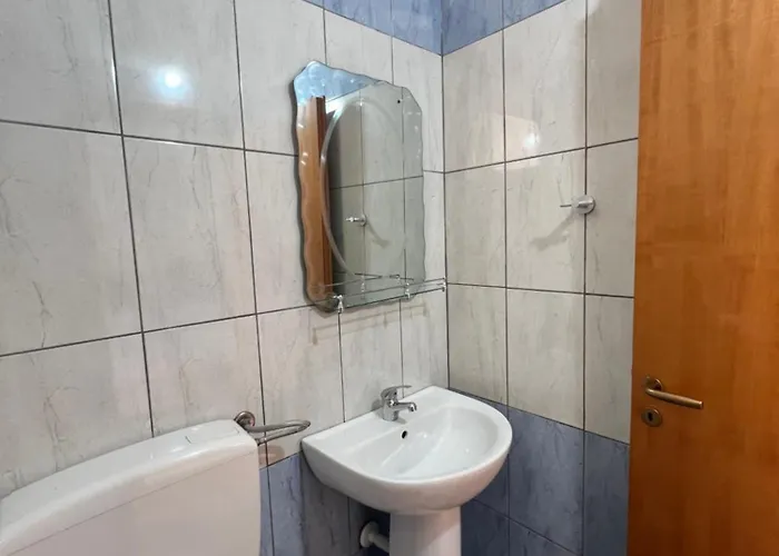 Apartment Ground Floor Comfort - Spacious & Modern