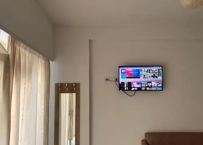 Apartment Ground Floor Comfort - Spacious & Modern *