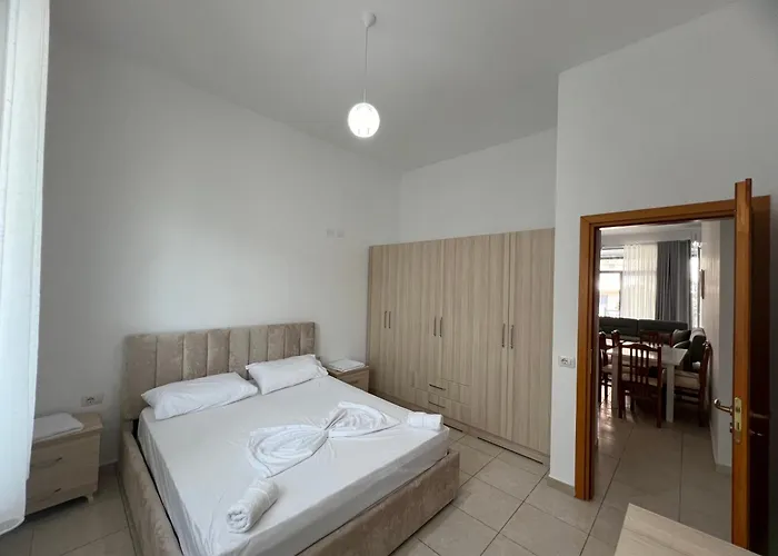 Ground Floor Comfort - Spacious & Modern Orikum